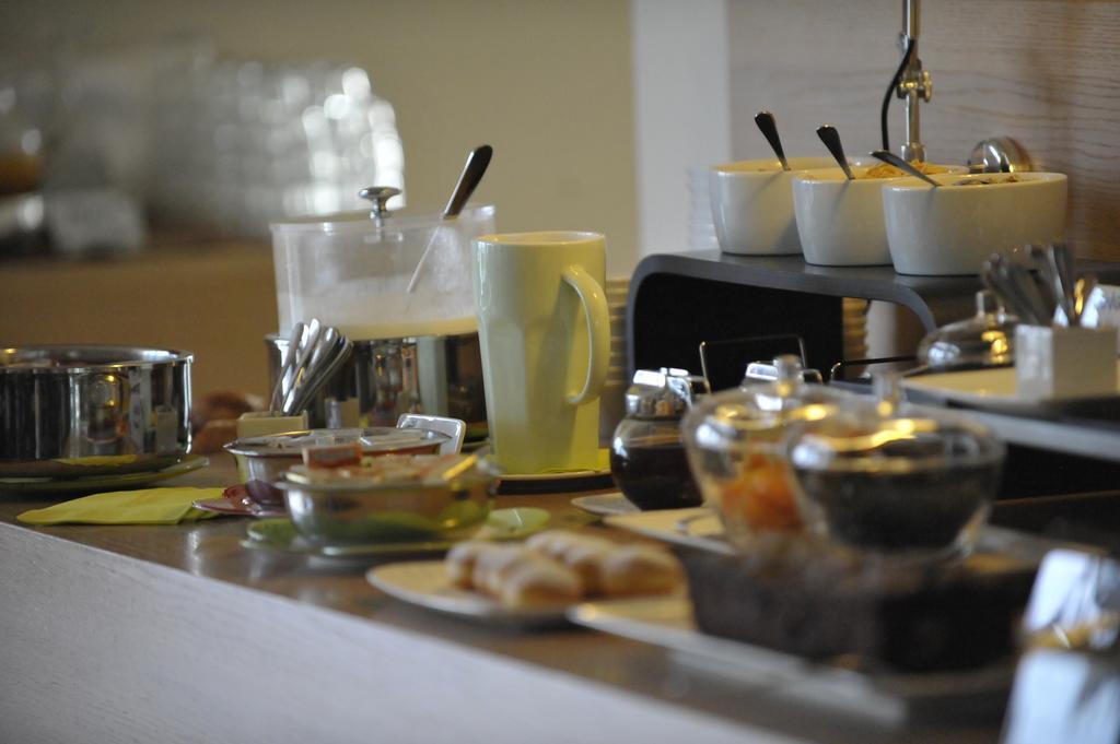 Ca' Del Lupo Hotel Montelupo Albese ภายนอก รูปภาพ