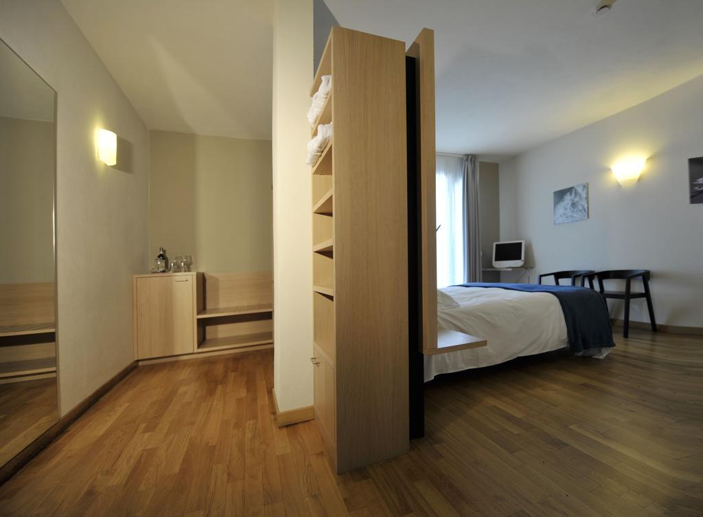 Ca' Del Lupo Hotel Montelupo Albese ภายนอก รูปภาพ