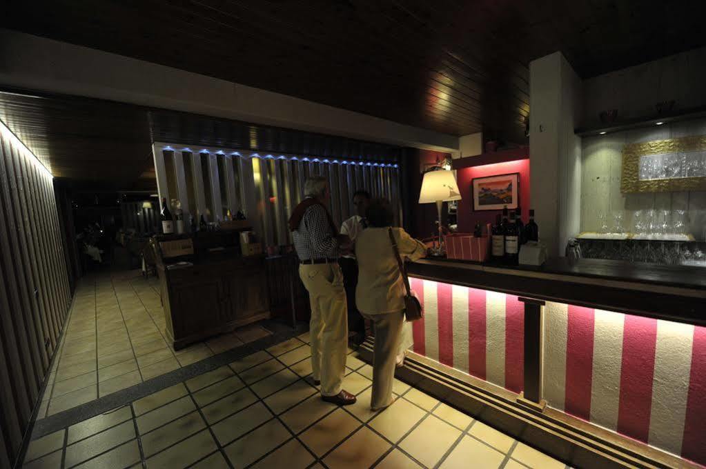 Ca' Del Lupo Hotel Montelupo Albese ภายนอก รูปภาพ
